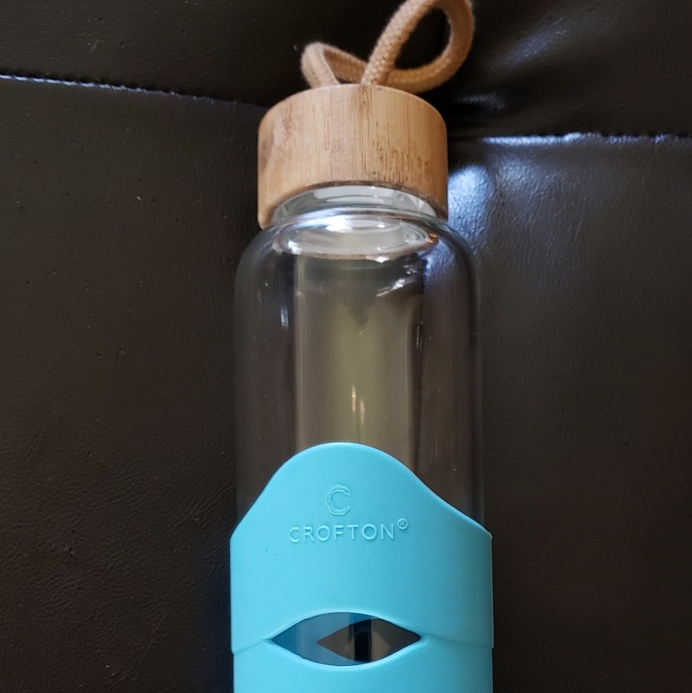 Crofton glass 20oz. Glass Hydration Bottle